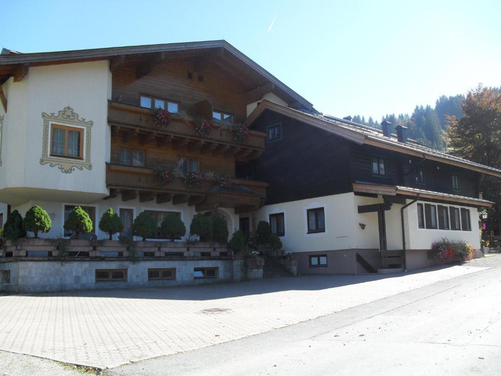 Hotel Jugendgastehaus Oberau Maria Alm am Steinernen Meer Zewnętrze zdjęcie